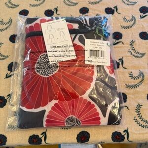 NIP Vera Bradley Collapsible Duffel Bag Cheery Blossom Pattern
